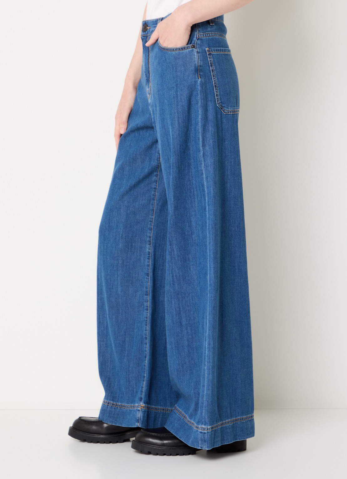 Max Mara Vega high waist wide leg jeans met medium wassing - detail 5 indigo