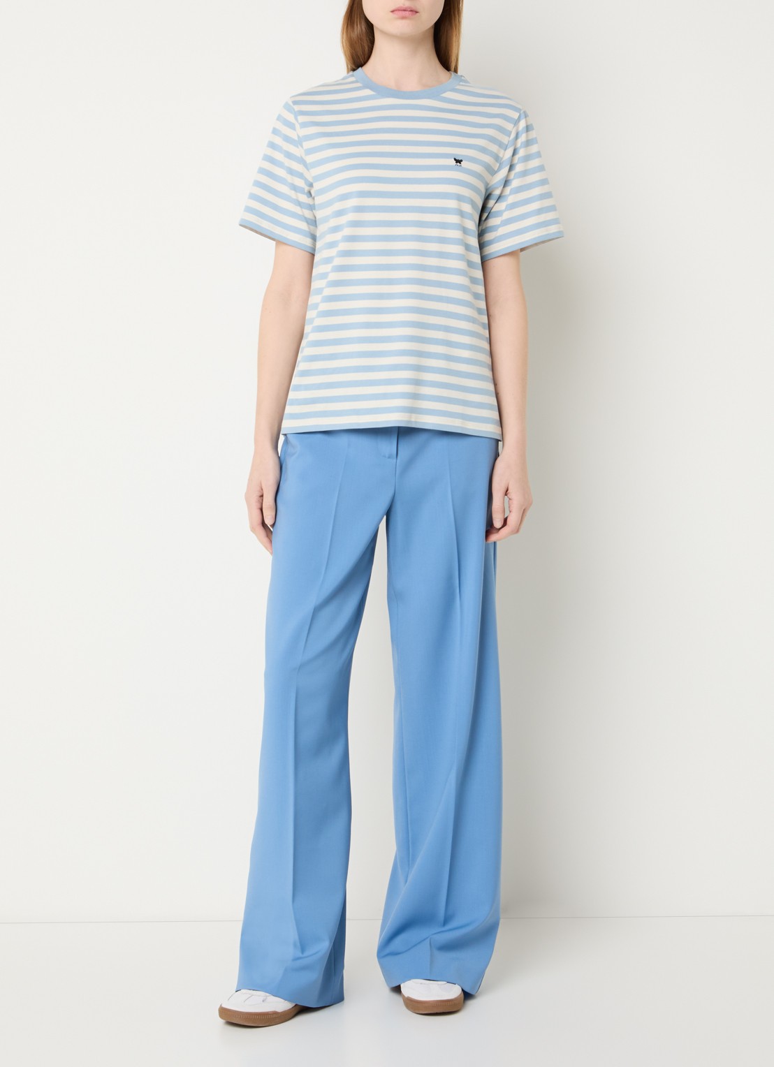 Max Mara Venaco T-shirt met streepprint en logoborduring - voorkant 4 lichtblauw