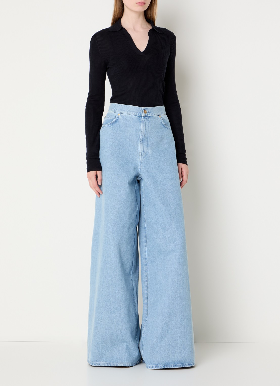 MaxMara Affari high waist wide leg jeans met lichte wassing - voorkant 2 indigo