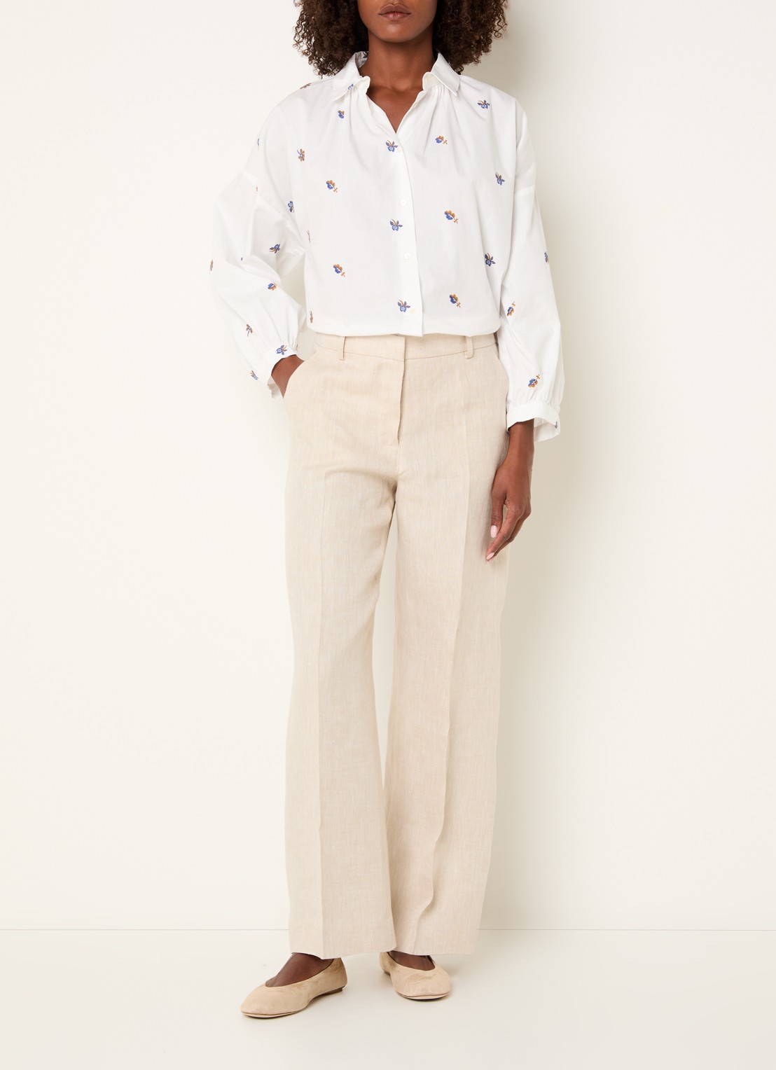 MaxMara Butterfly blouse met bloemborduring - voorkant 2 wit