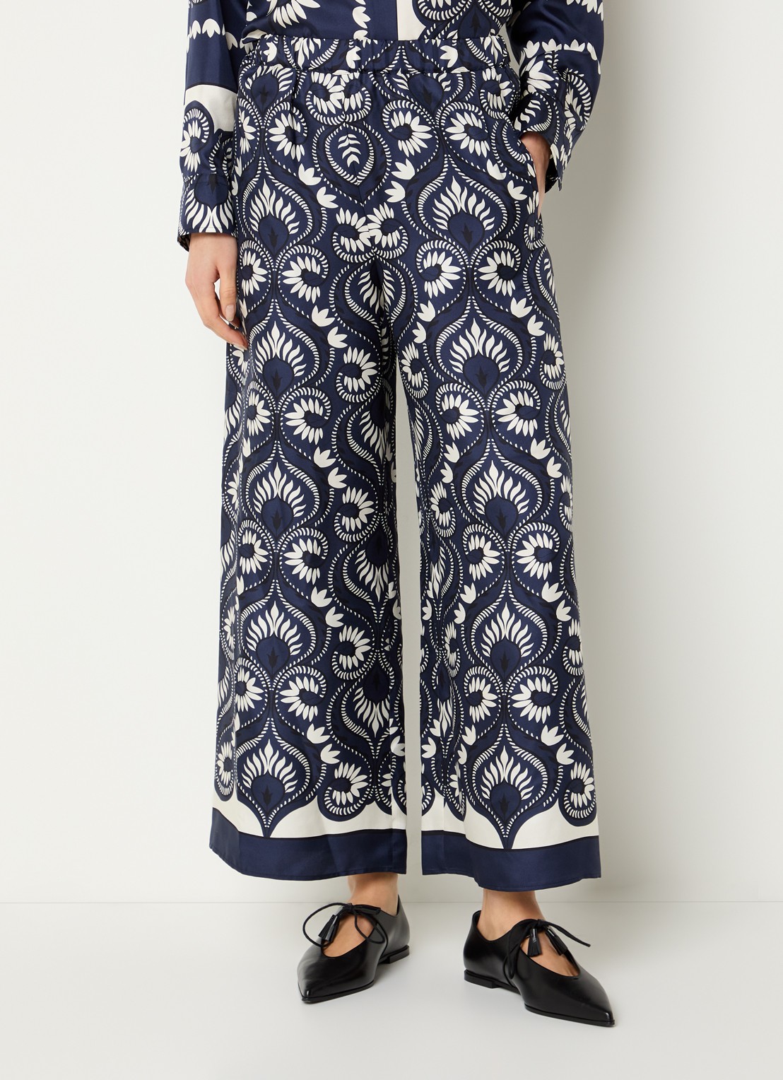 MaxMara Dottica high waist straight fit pantalon van zijde met print - detail 4 donkerblauw