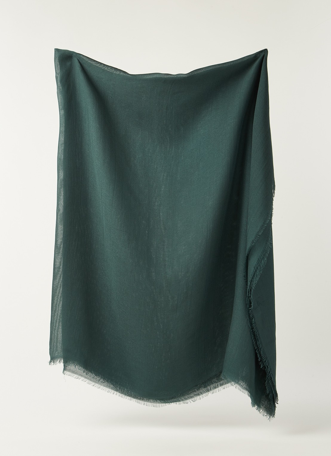 MaxMara Ema sjaal in uni 140 x 140 cm - voorkant 2 groen
