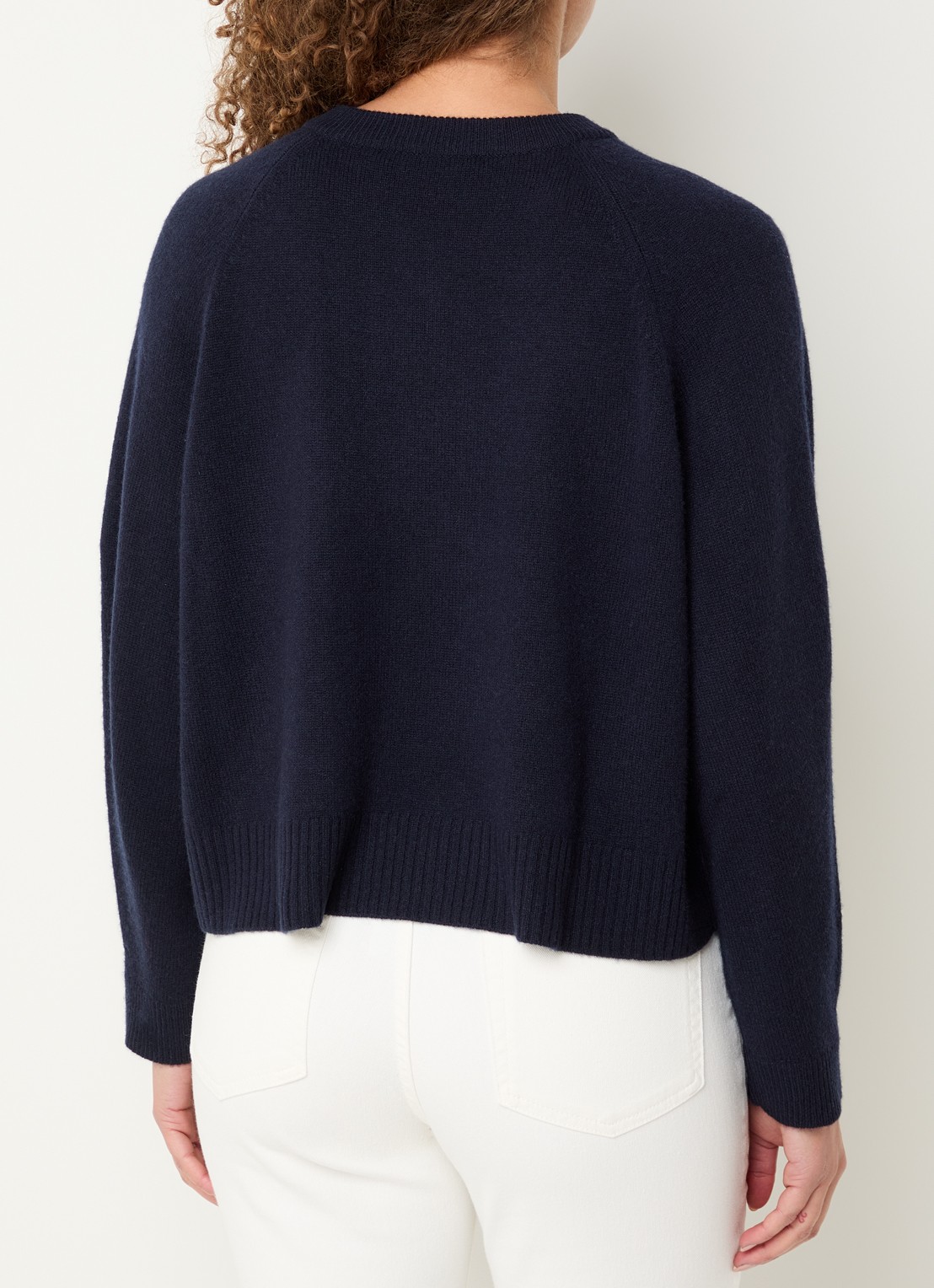 MaxMara Fijngebreide trui van kasjmier met ronde hals - achterkant donkerblauw