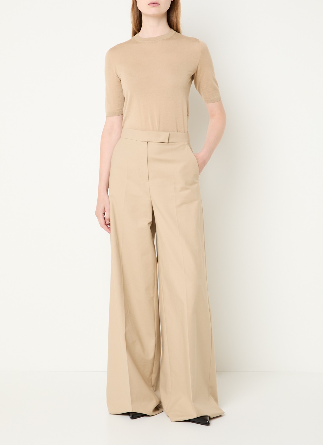 MaxMara Gerico fijngebreide top van wol  - voorkant 3 donkerbeige