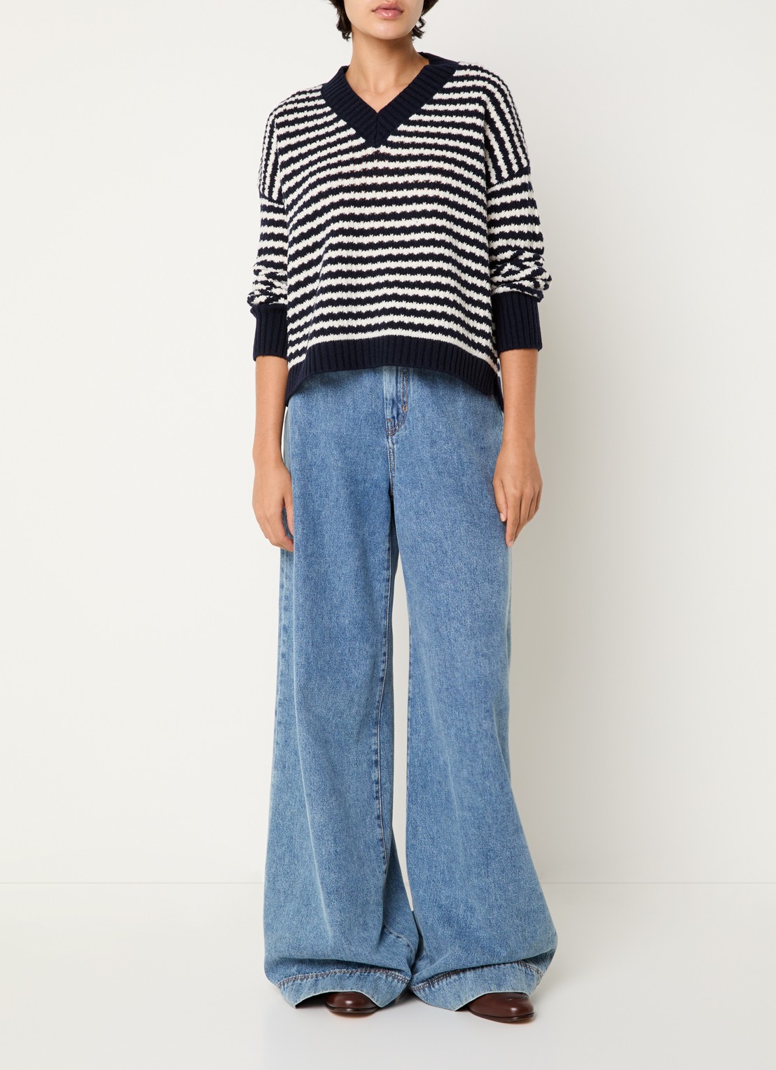 MaxMara Grofgebreide trui van wol met streepprint - voorkant 4 donkerblauw
