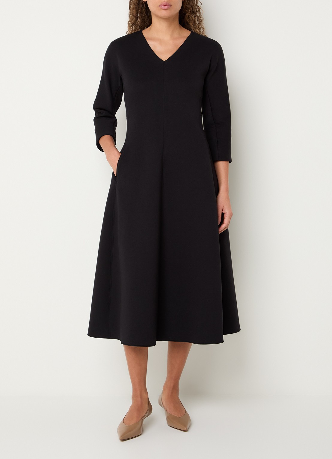 MaxMara Madesso Midi A-lijn jurk met V-hals - detail zwart