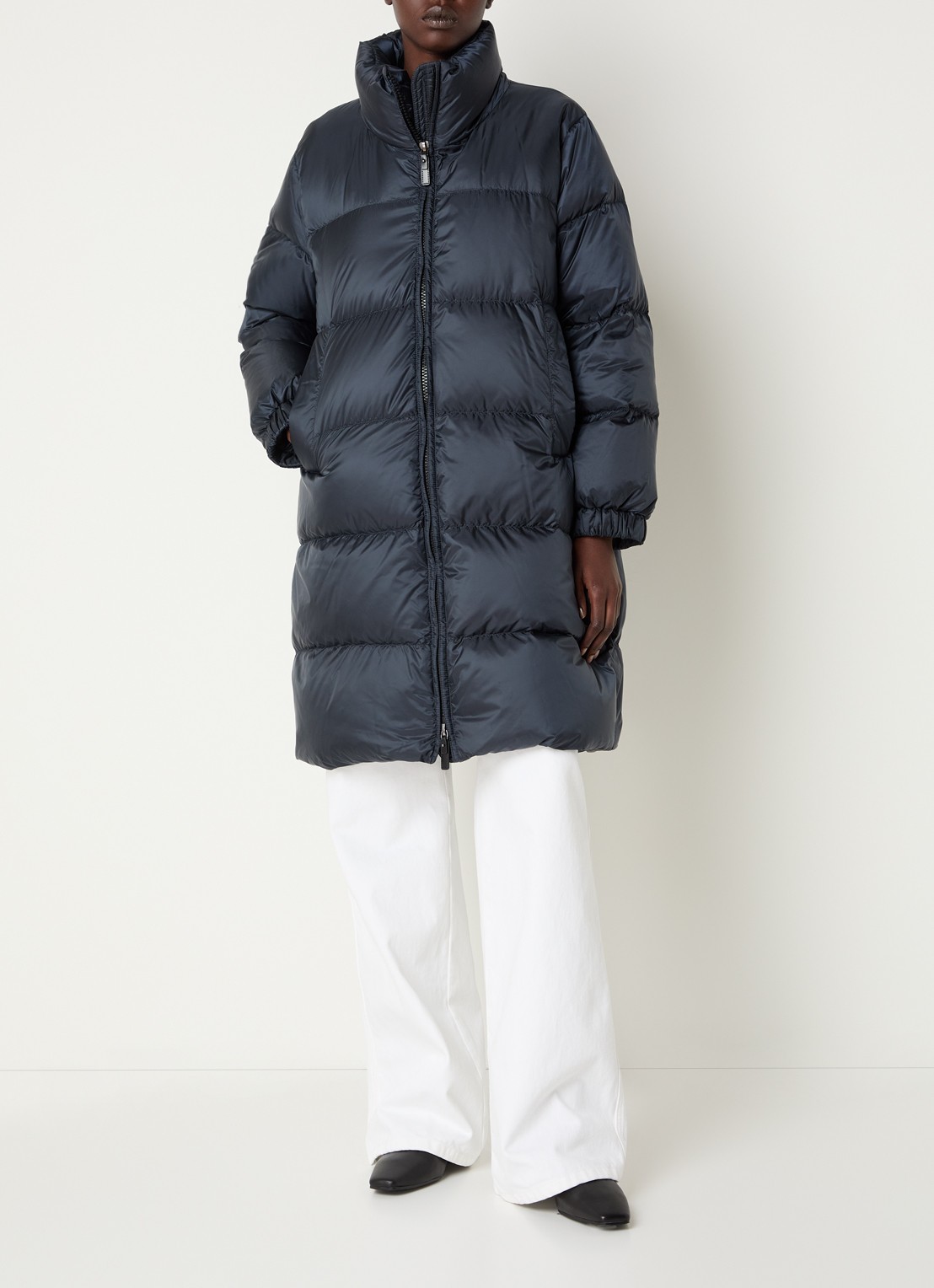 MaxMara Marte longline pufferjas met donsvulling en afneembare capuchon - voorkant 4 donkerblauw