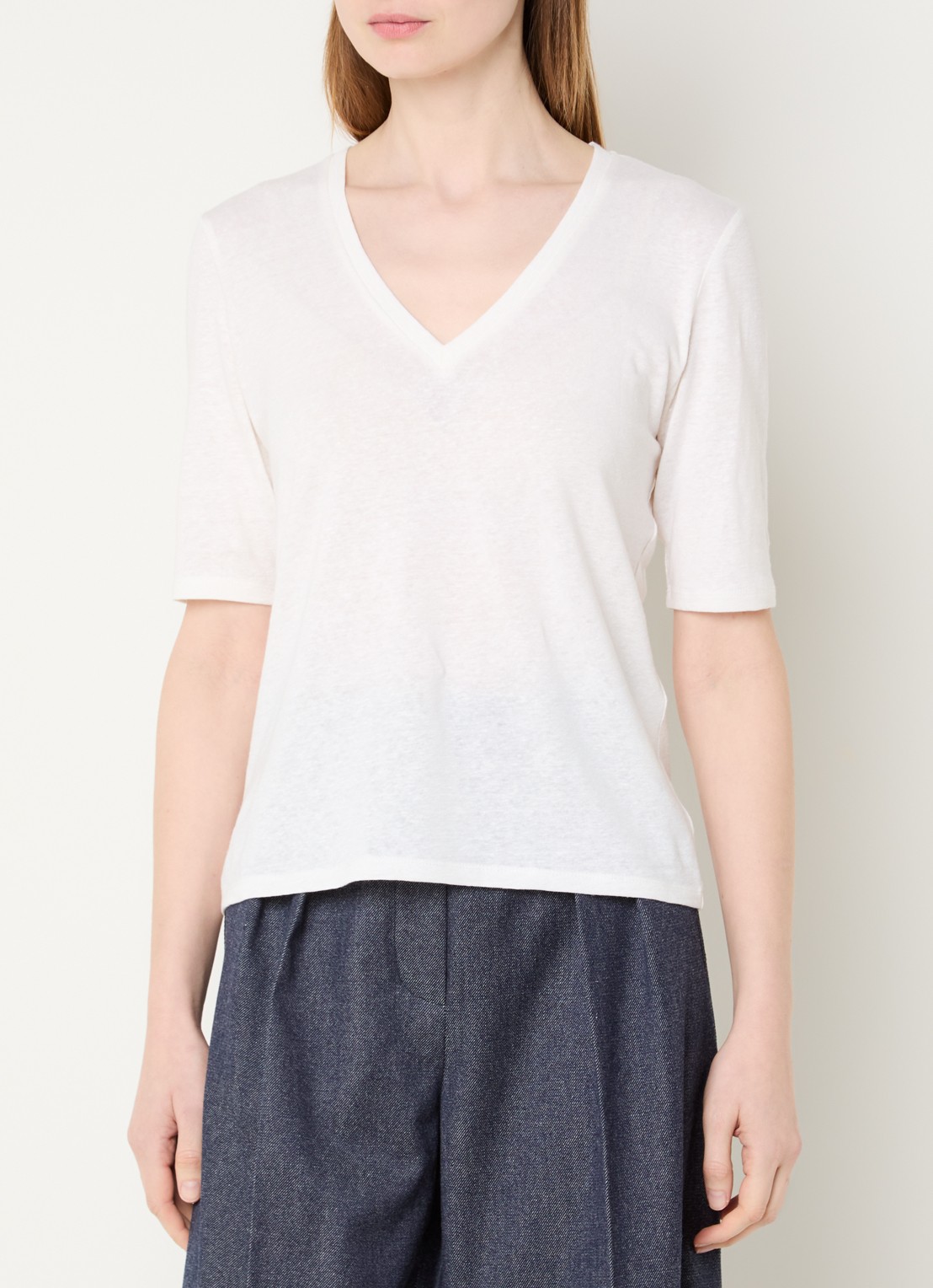 MaxMara Opzione T-shirt van linnen met V-hals - detail wit