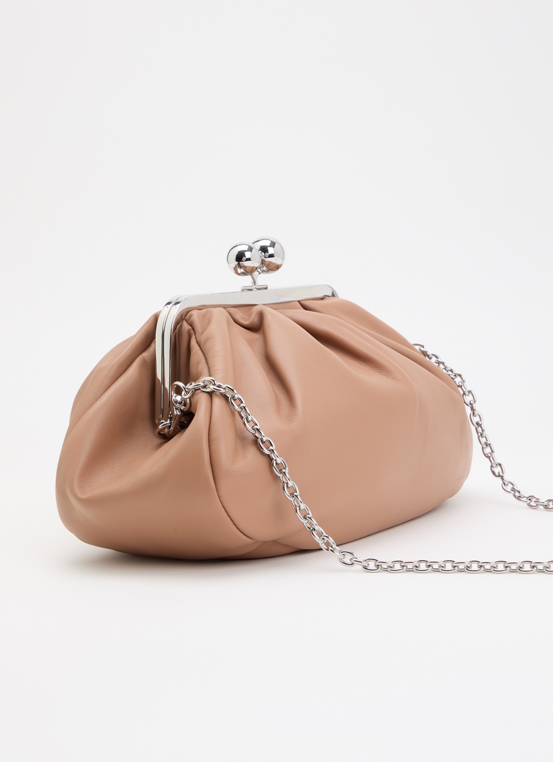 MaxMara Pasticcino clutch van schapenleer met afneembare schouderriem - achterkant nude