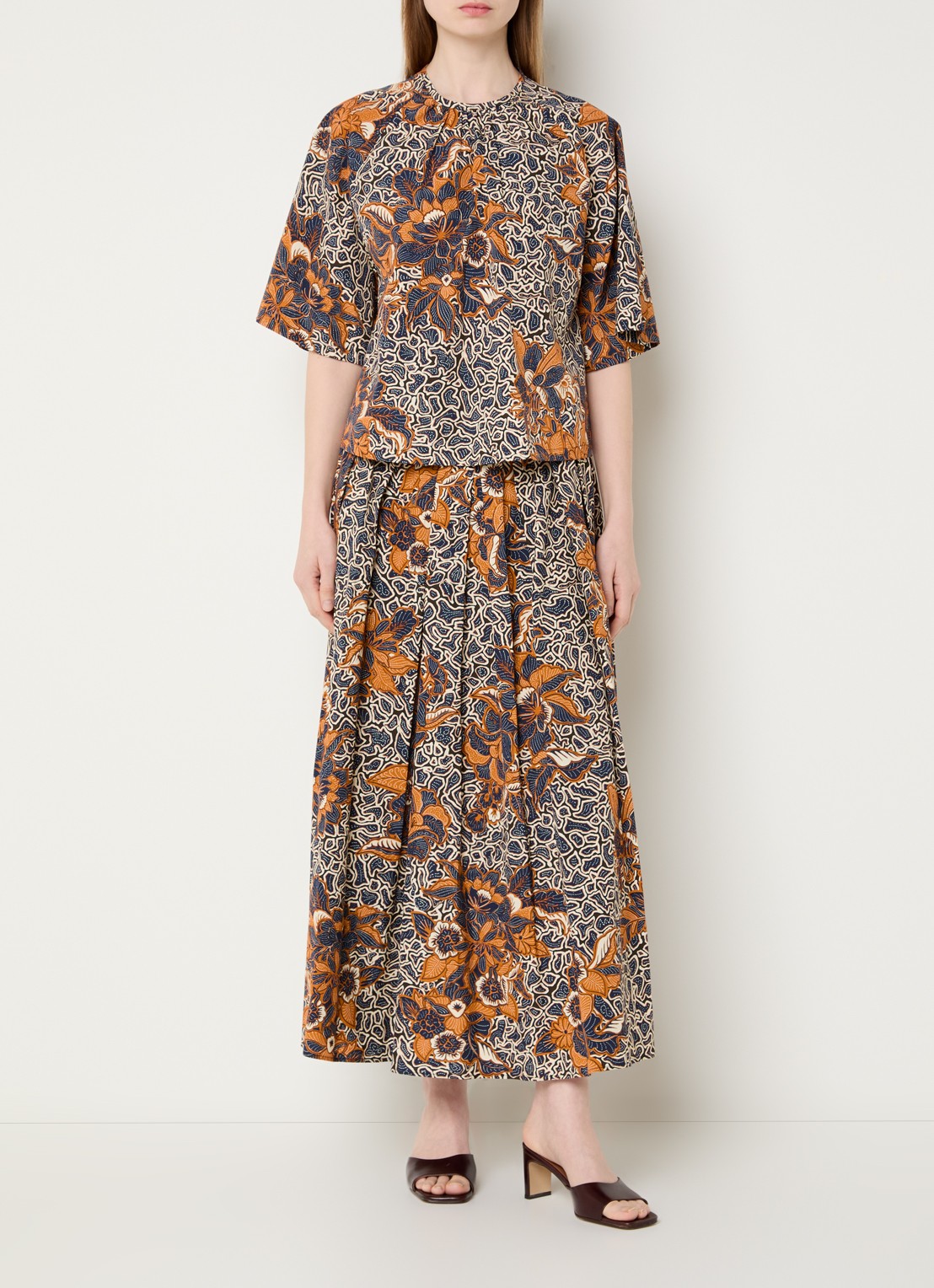 MaxMara Quaglia tuniek met bloemenprint - voorkant 2 donkerblauw