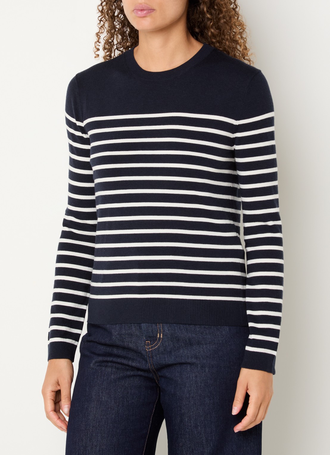 MaxMara Sicilia fijngebreide pullover in zijdeblend met ronde hals - detail 3 donkerblauw