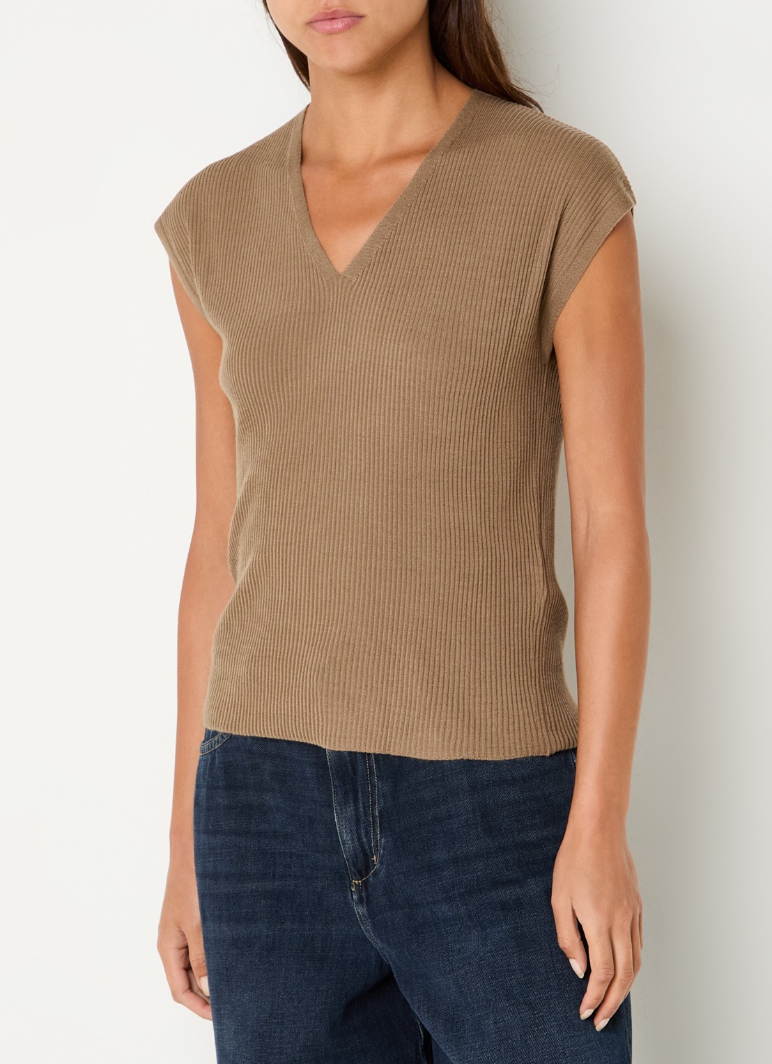 MaxMara Top in wolblend met V-hals - detail 2 camel
