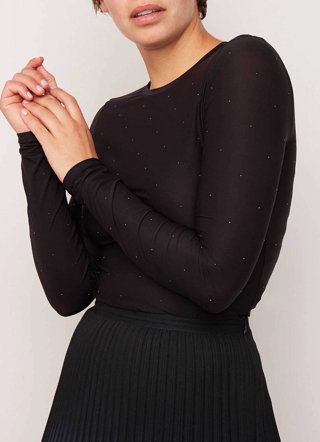 MaxMara Top met studs en ondertop  - detail 4 zwart