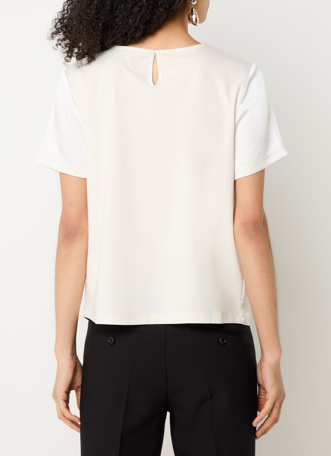 MaxMara Top van satijn met ronde hals - achterkant creme