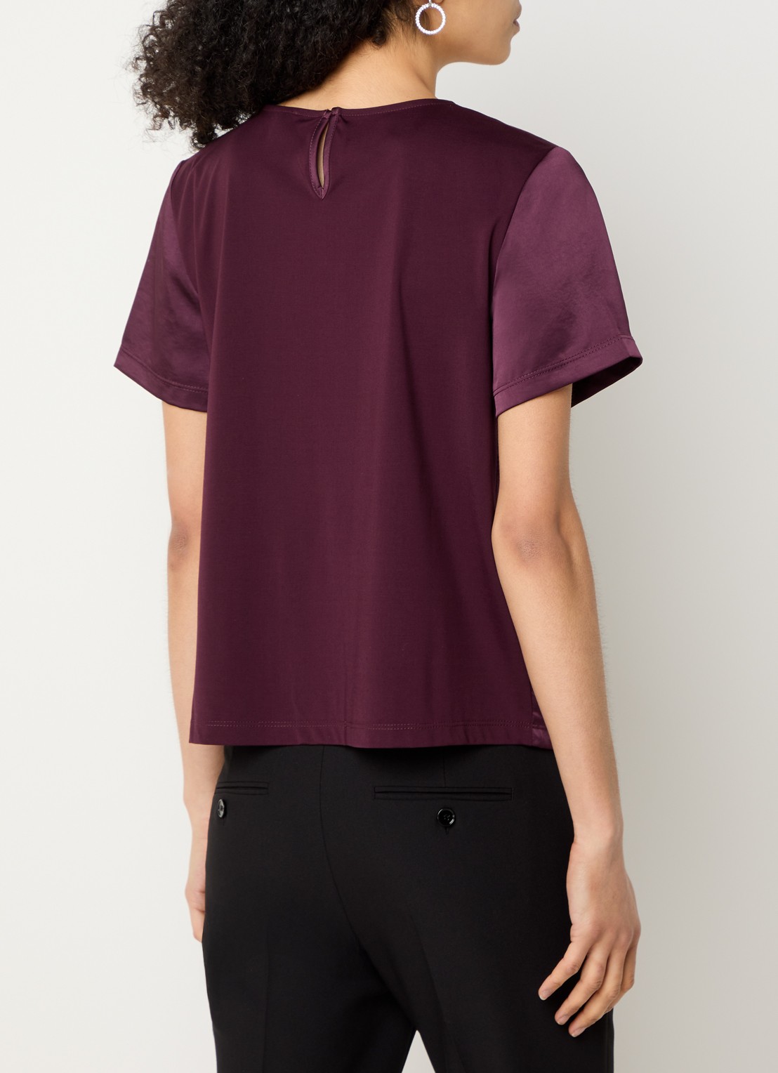 MaxMara Top van satijn met ronde hals - achterkant bordeauxrood