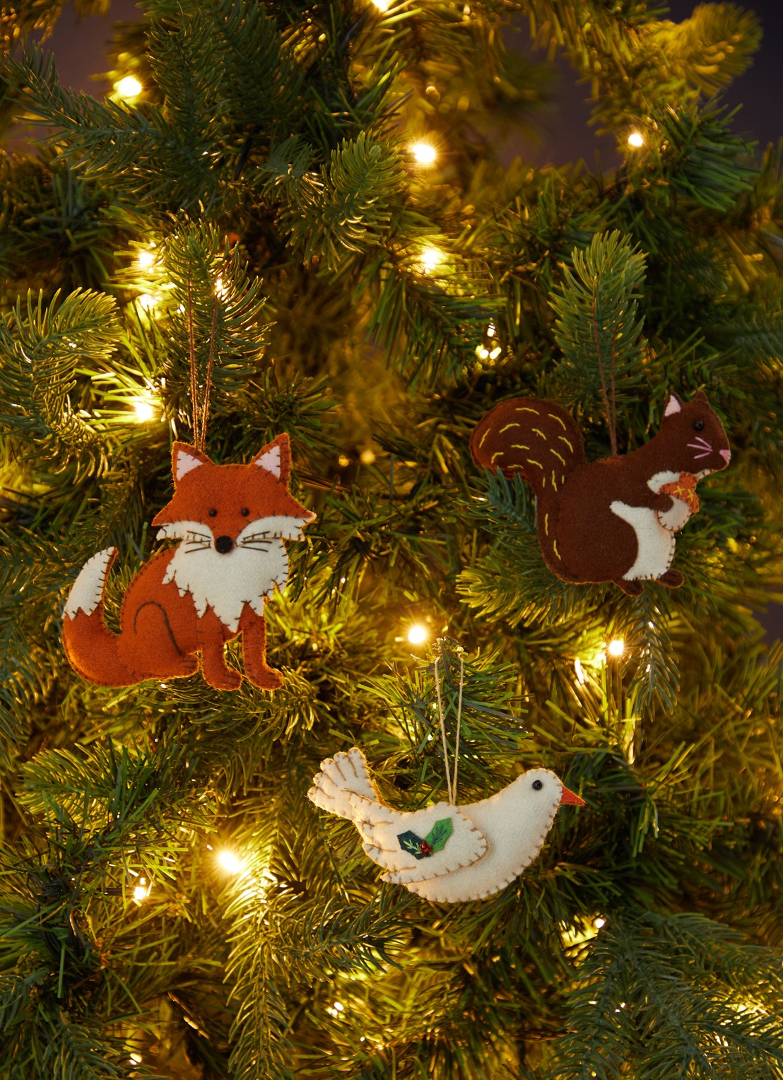 Meander Kerst duif kersthanger 7 cm - voorkant 2 wit
