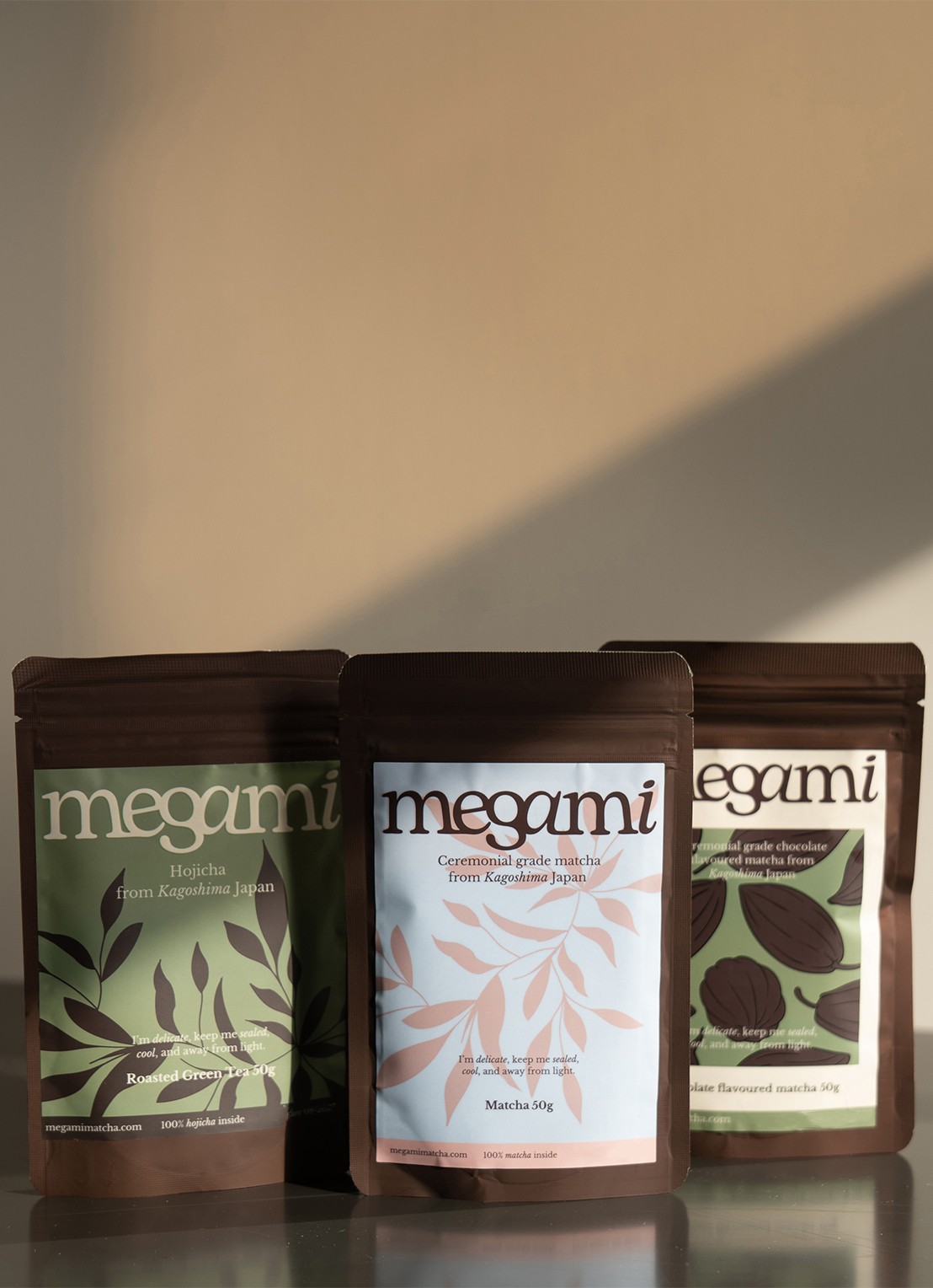 Megami Matcha 50 gram - achterkant 3 bruin