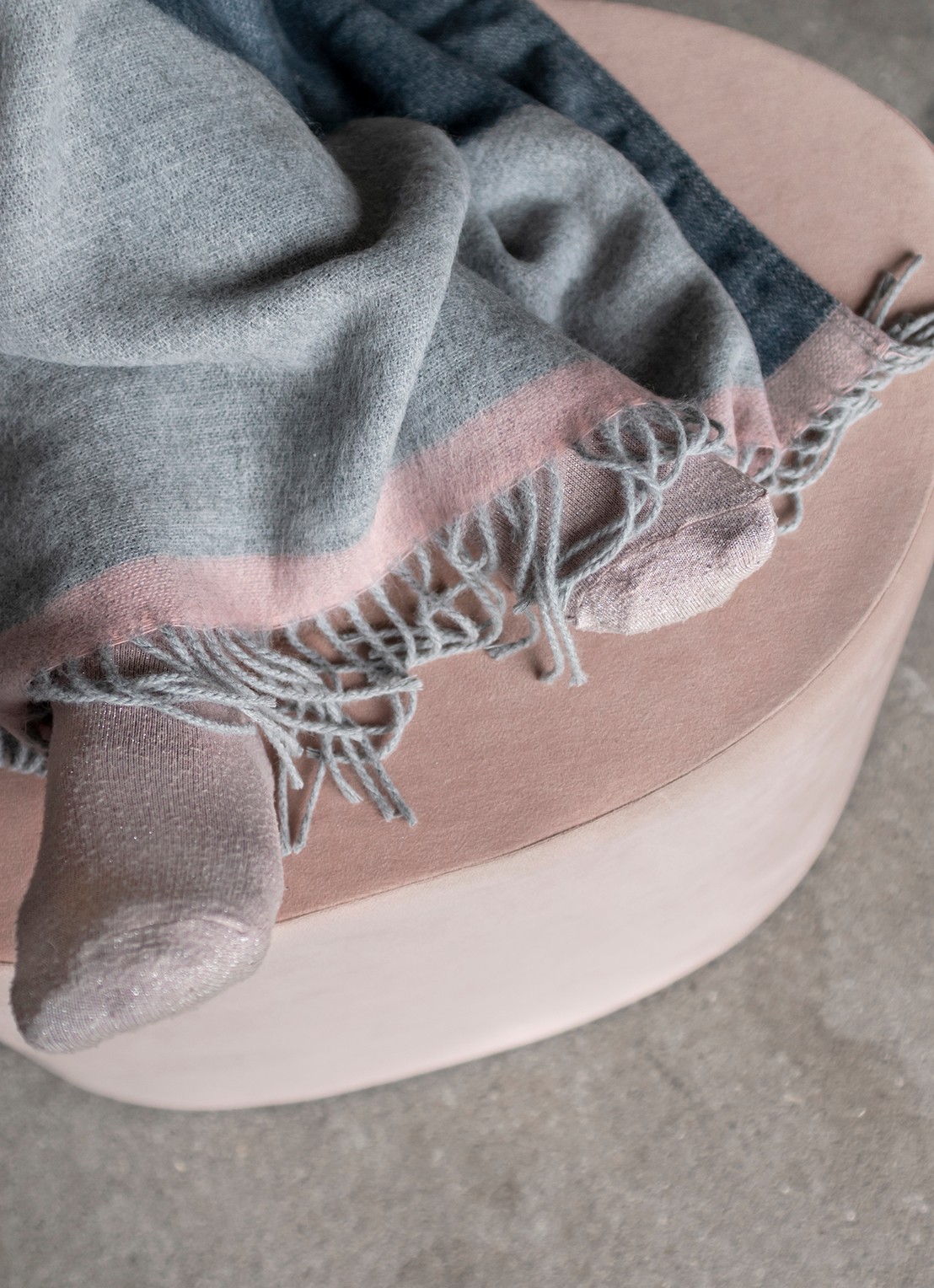 Mette Ditmer Gallery plaid 125 x 170 cm - detail 5 grijs