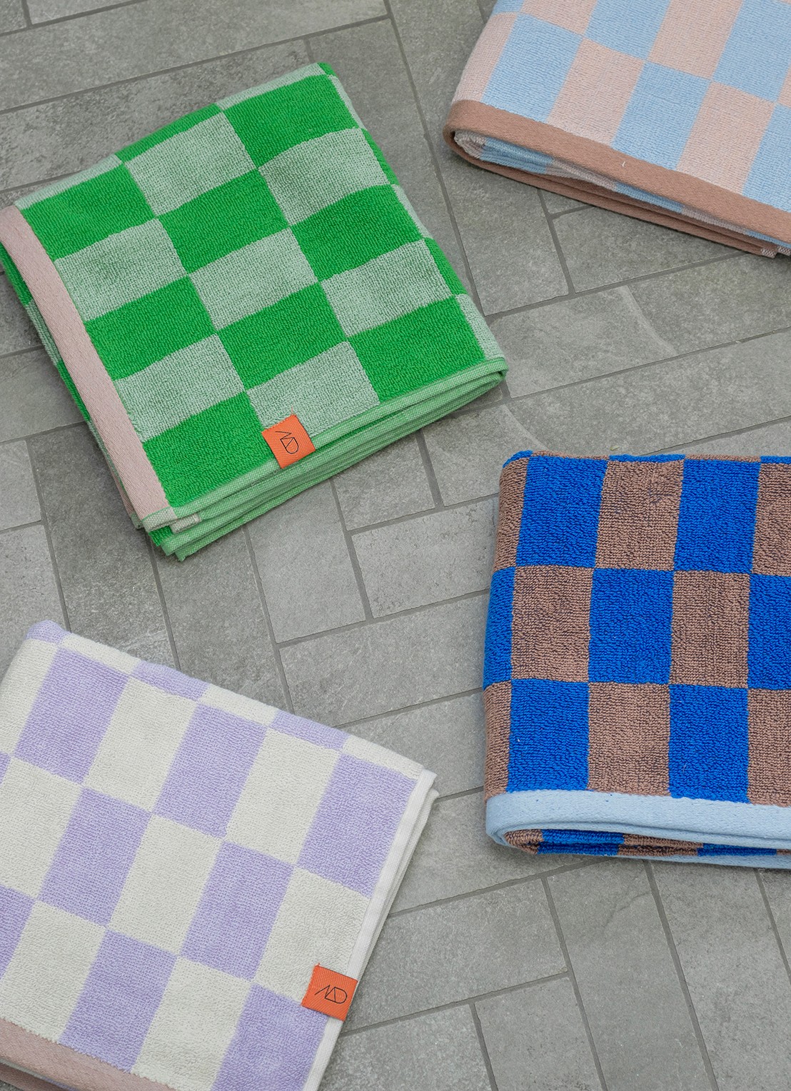Mette Ditmer Retro badhanddoek - 50 x 90 cm - detail 3 lila