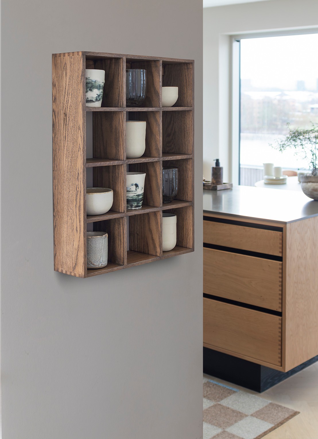 Mette Ditmer Showcase opbergrek 53 x 40 cm - voorkant 5 donkerbruin