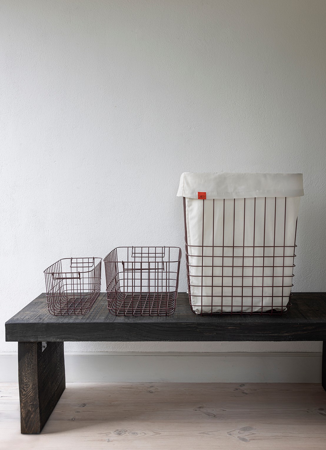 Mette Ditmer Store-it mand 37 x 26 x 20 cm - detail 3 bordeauxrood
