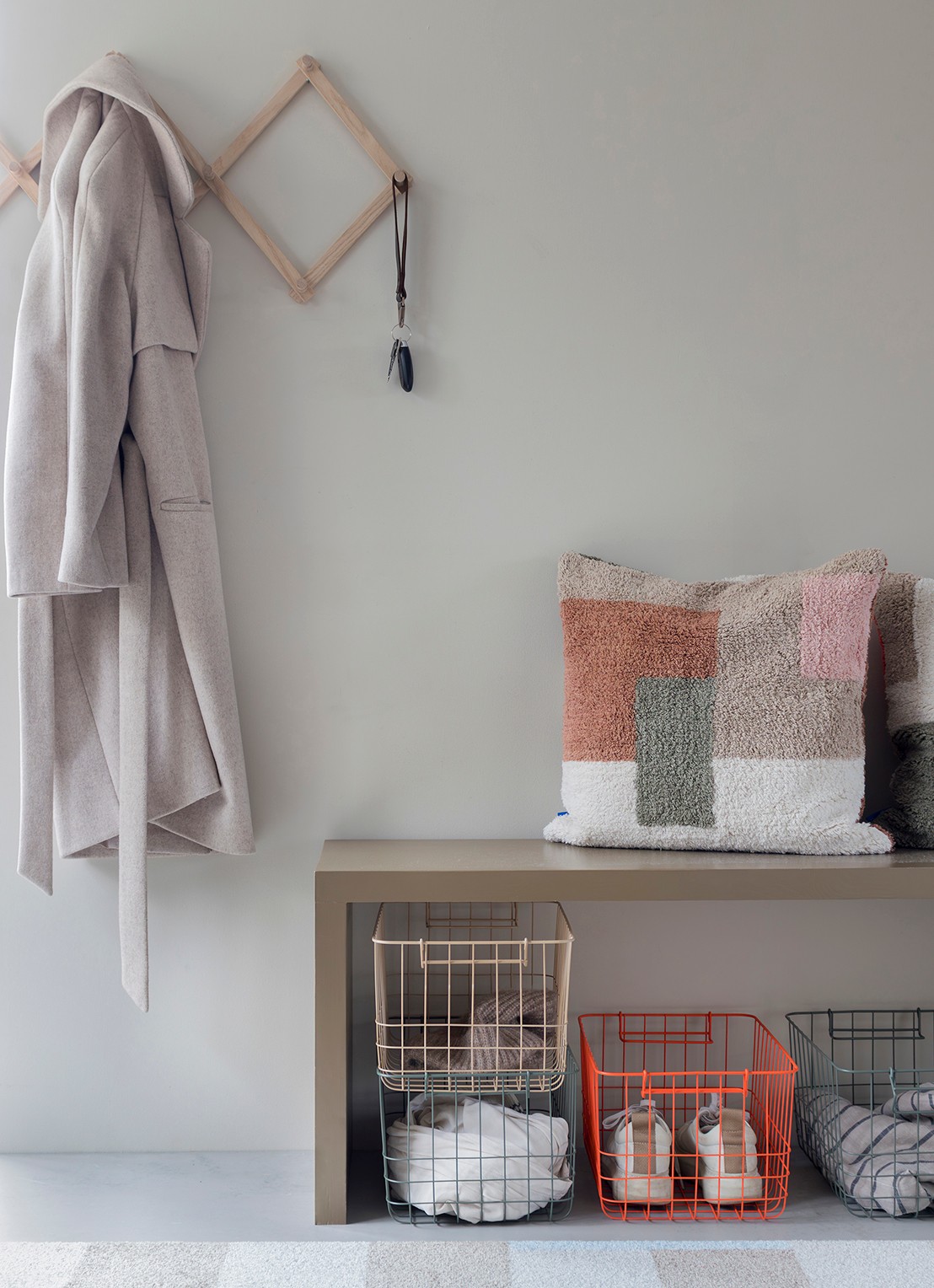 Mette Ditmer Store-it mand 37 x 26 x 20 cm - achterkant groen