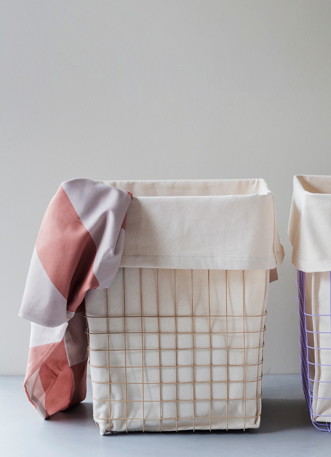 Mette Ditmer Store-it mand 40 x 32 x 50 cm - detail 4 zand