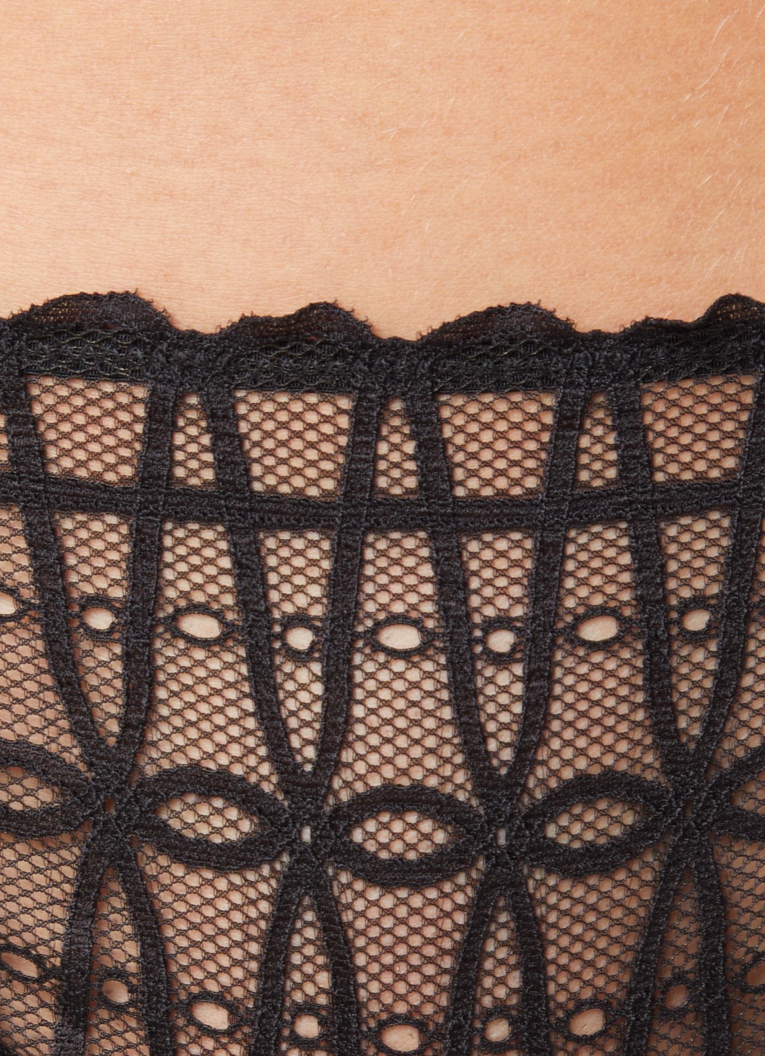 Mey Captivating string van kant - detail zwart