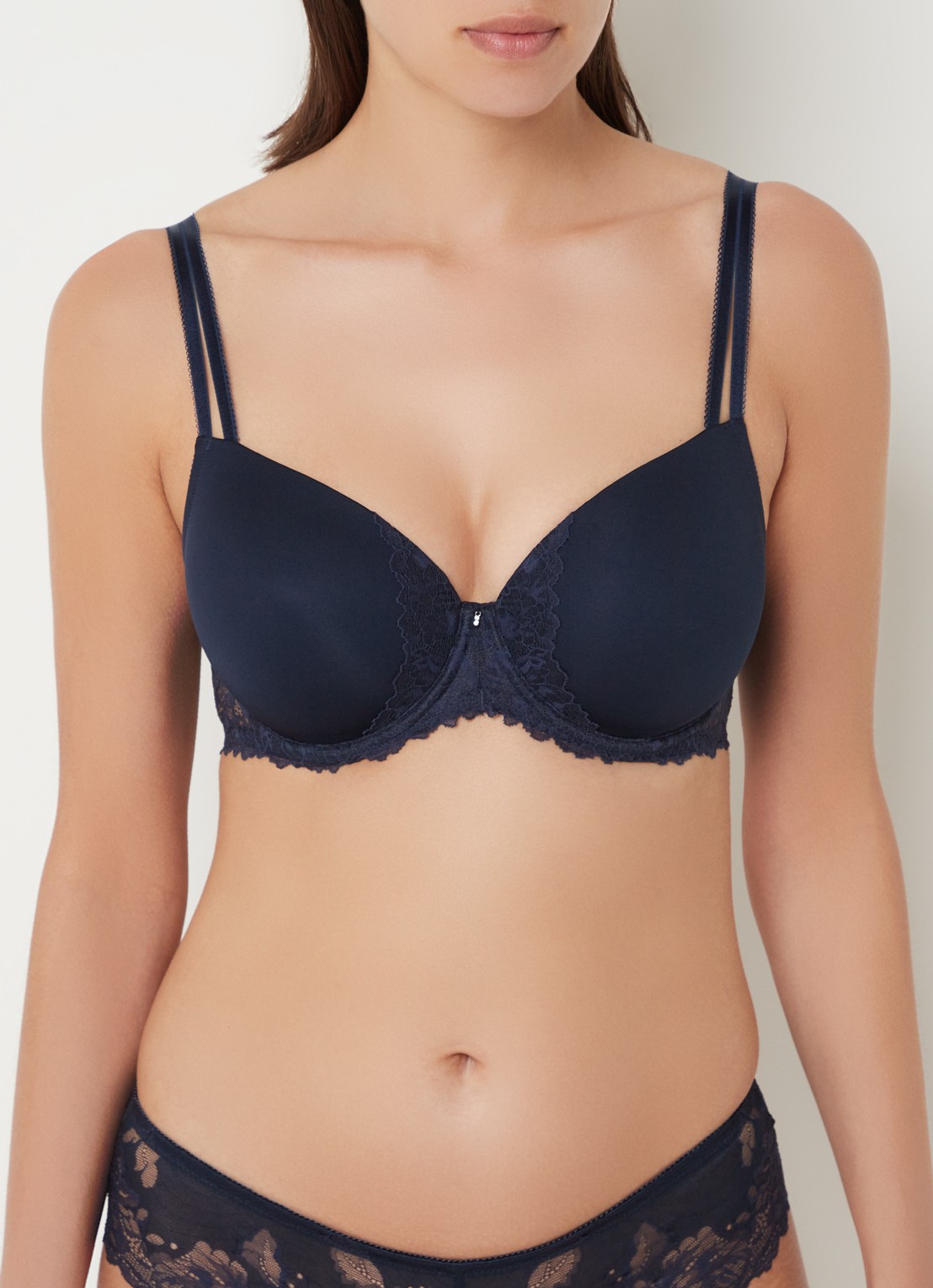 Mey Luxurious voorgevormde bh met beugel en kant - detail 2 donkerblauw