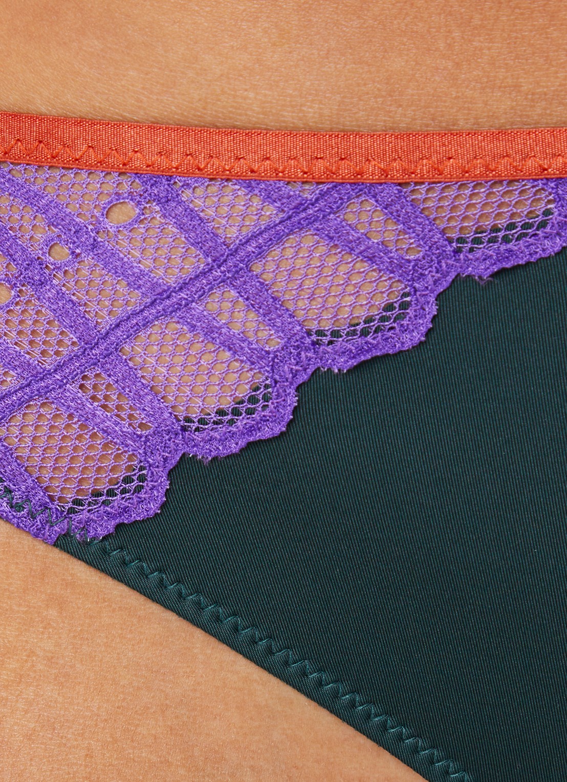 Mey Tanga van kant - detail 4 groen