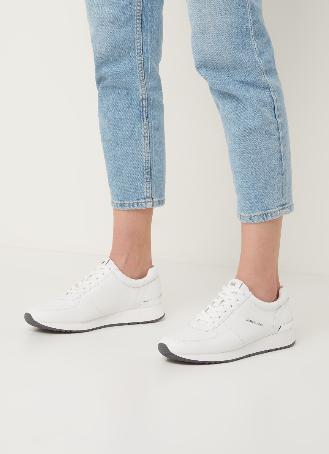Michael Kors Allie sneaker van leer - voorkant 5 wit
