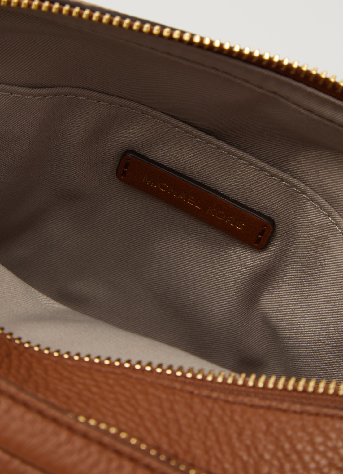 Michael Kors Bryant crossbodytas van leer met afneembare schouderriem - detail 2 oranjebruin