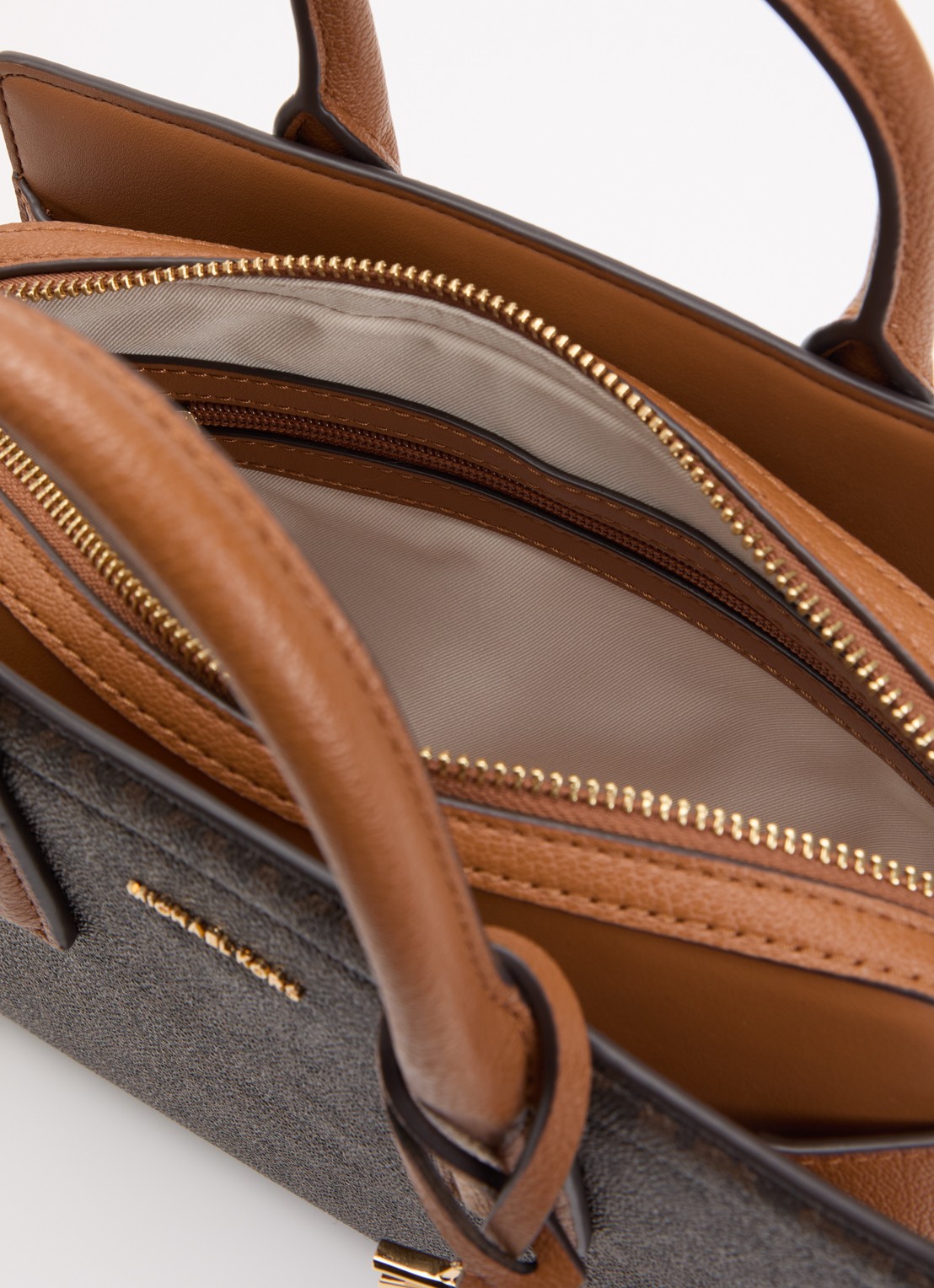 Michael Kors Laila handtas met logoprint en leren details - detail 2 donkerbruin