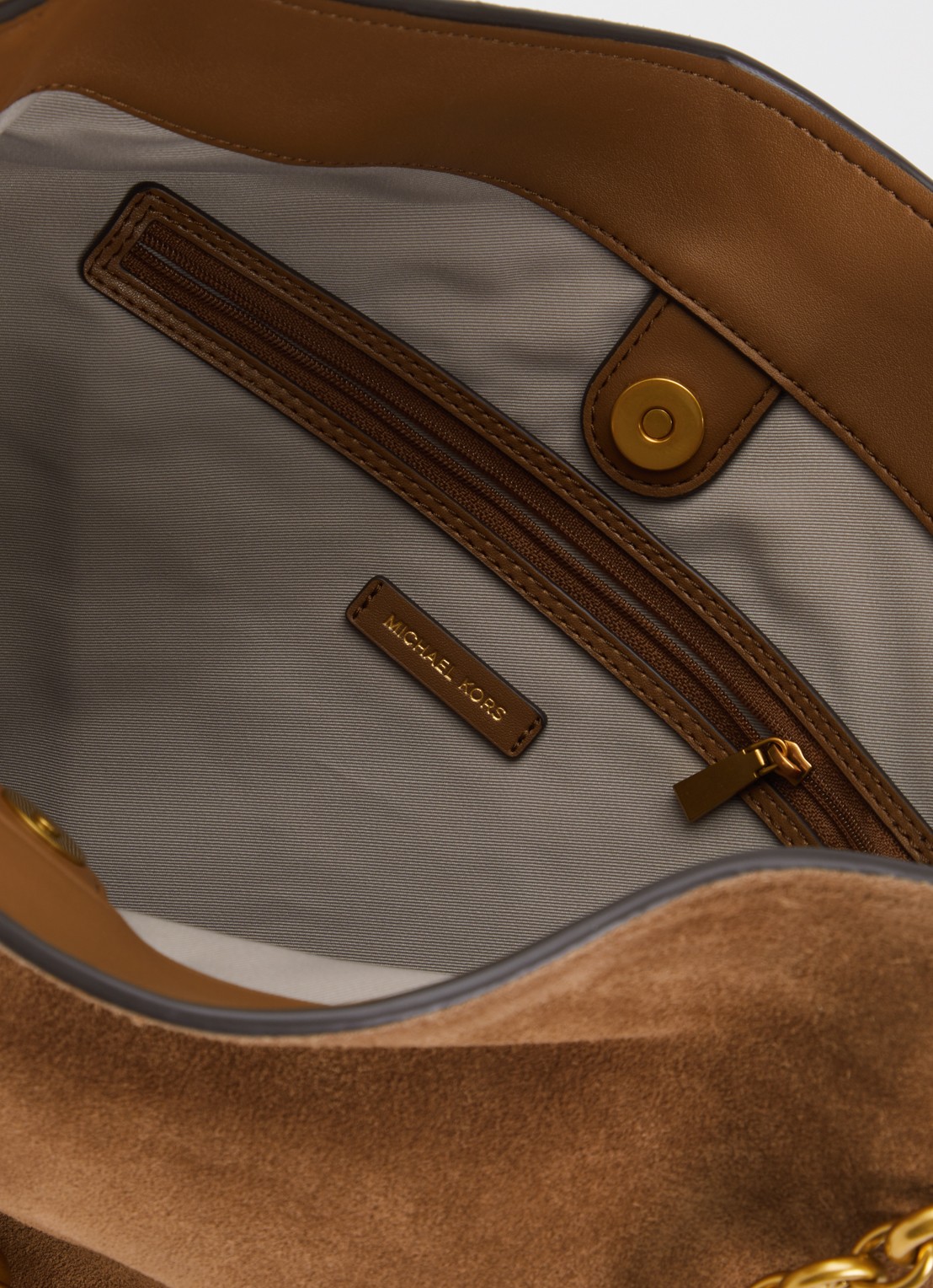 Michael Kors Nolita Large schoudertas van suède met verstelbare schouderriem - detail 2 roestbruin