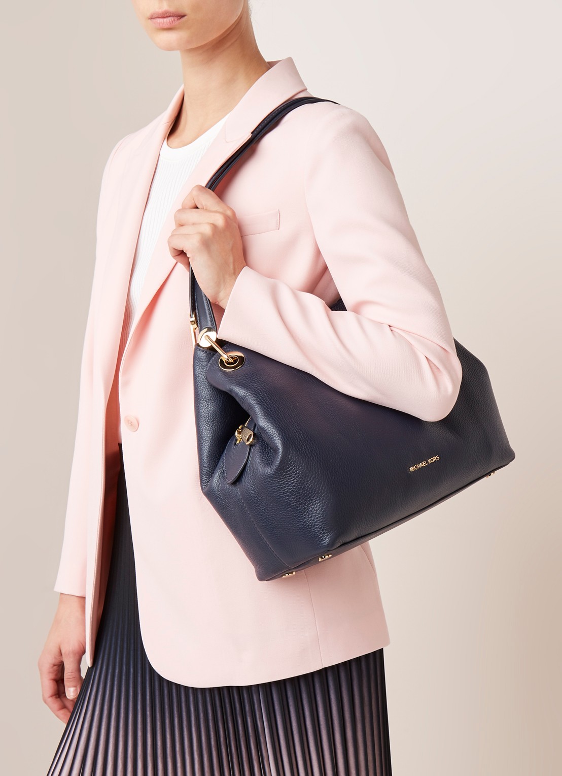 Michael Kors Raven Large schoudertas van leer - voorkant 2 donkerblauw