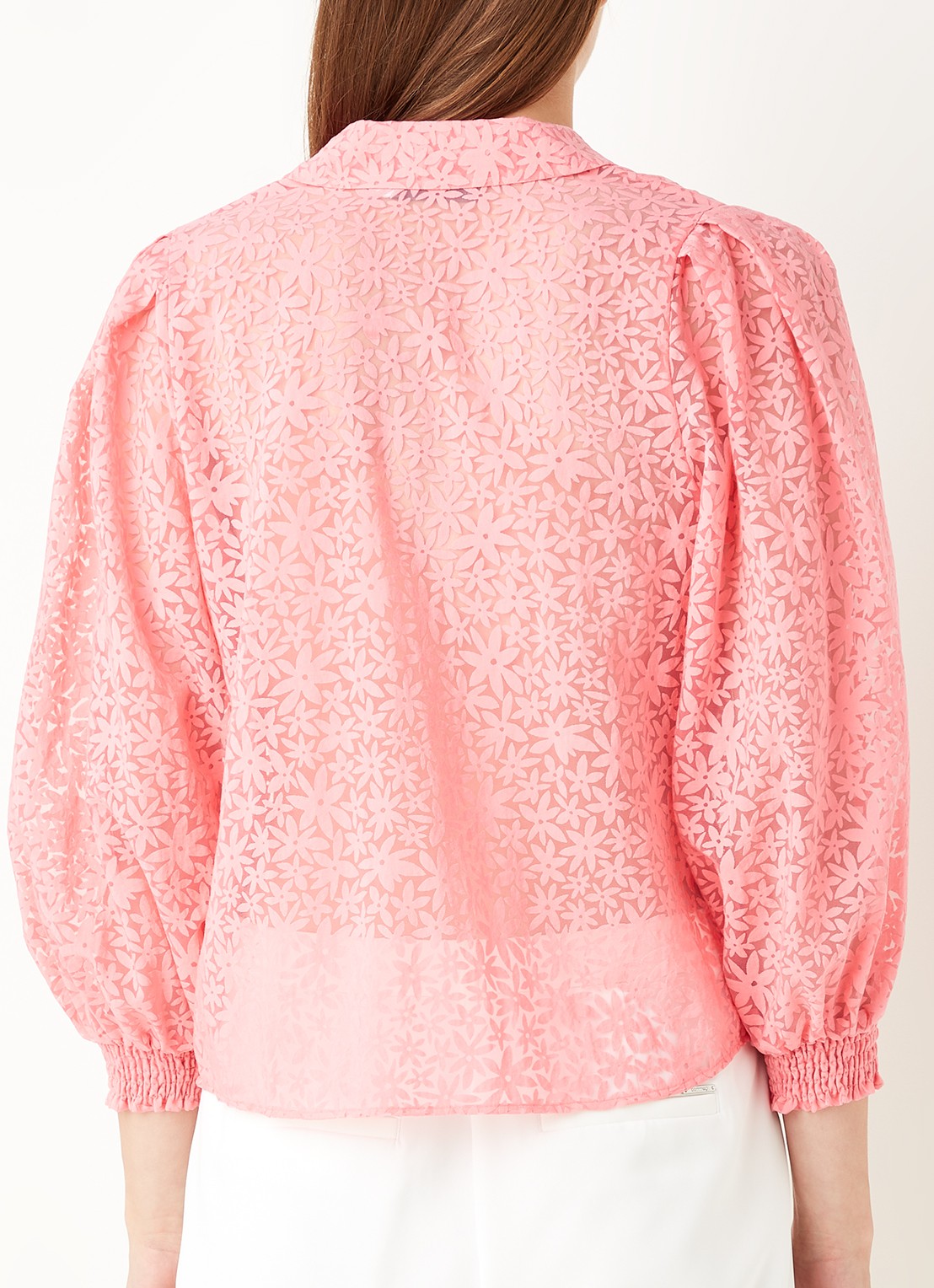 Mint Velvet Blouse met pofmouw en bloemenprint - achterkant 2 koraalroze