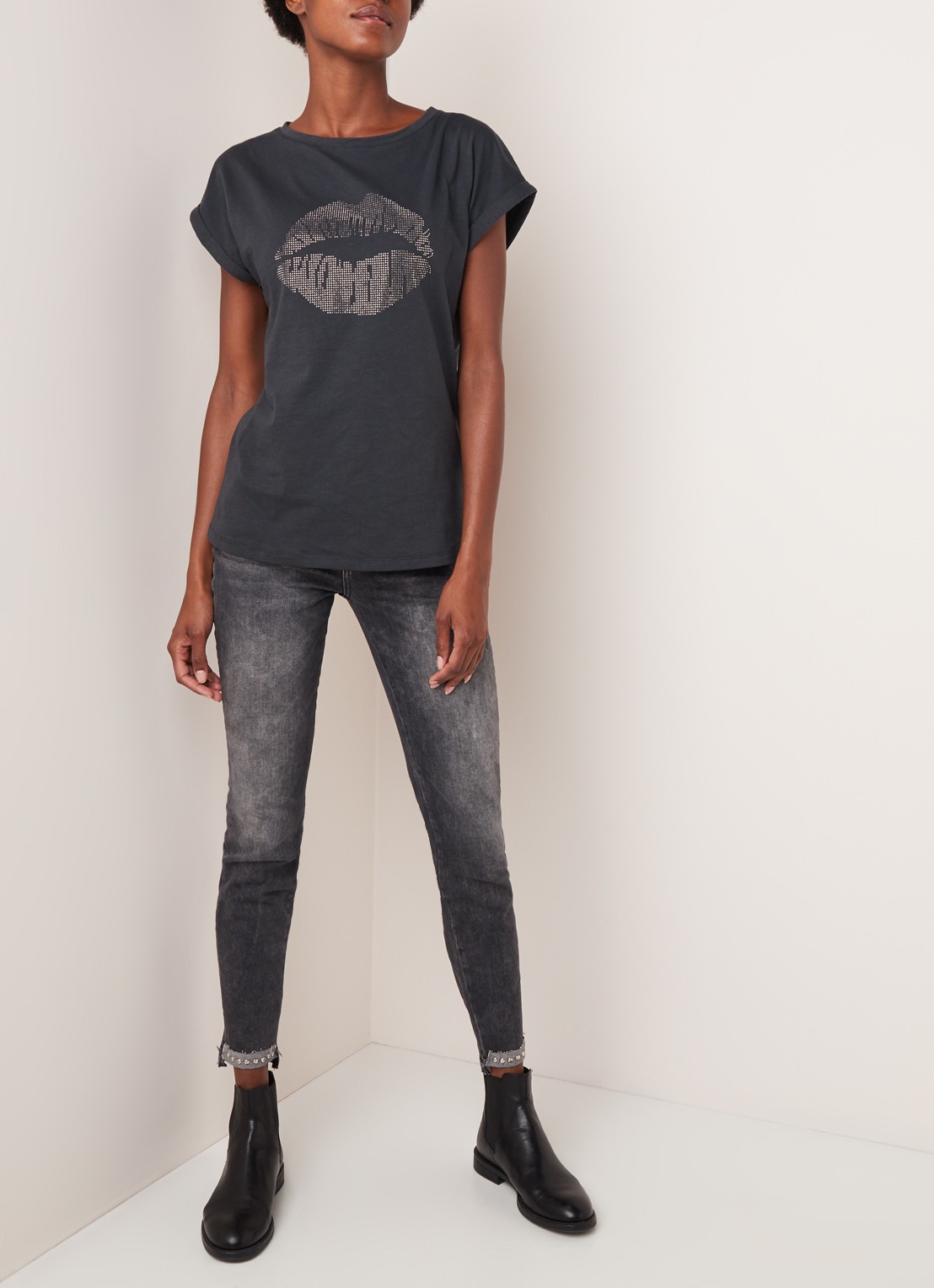 Mint Velvet T-shirt met studs - voorkant 2 donkergrijs