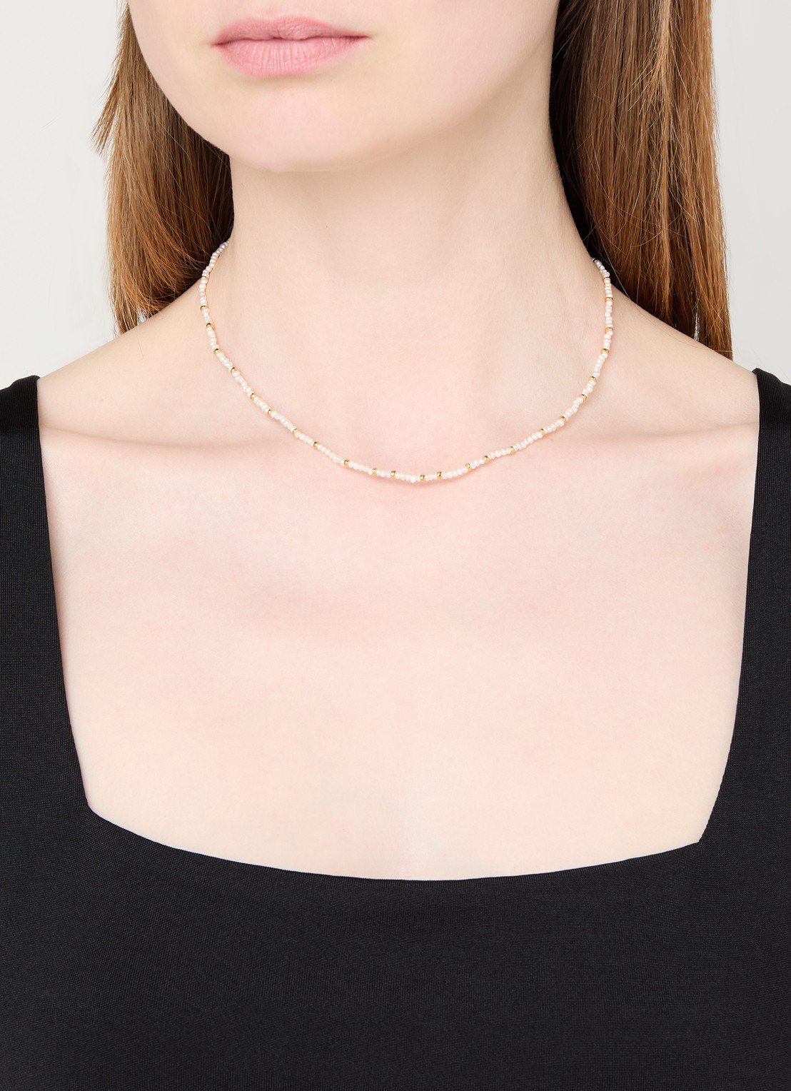 Missoma Micro Pearl ketting verguld - voorkant 2 wit
