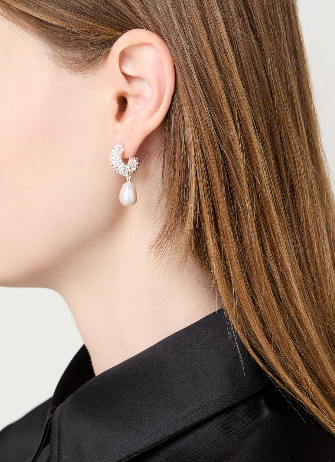 Missoma Pearl Baya oorstekers verguld - voorkant 4 zilver