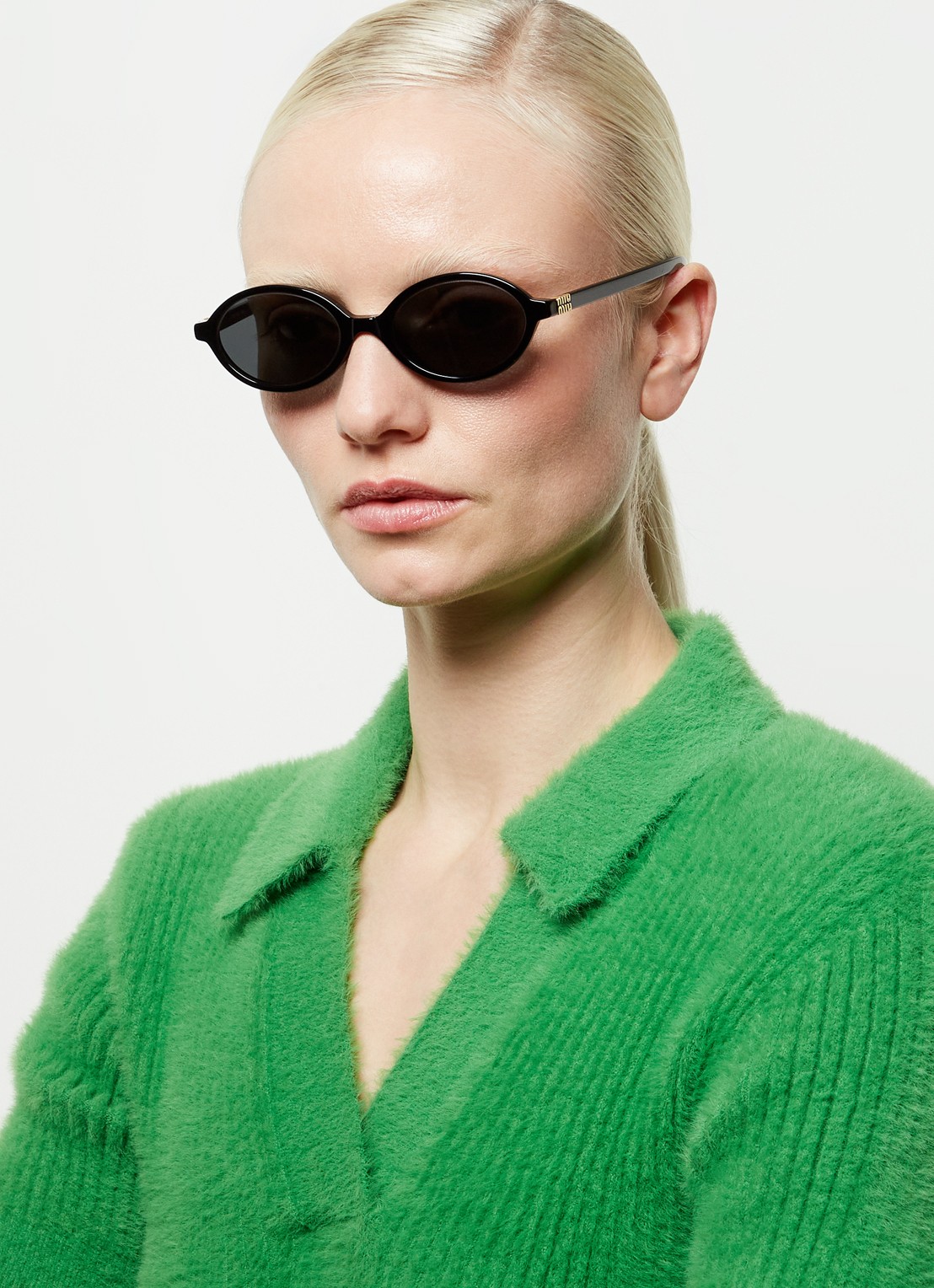 Miu Miu Retro zonnebril MU 04ZS - voorkant 5 zwart