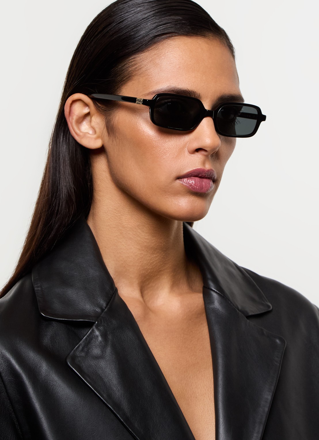Miu Miu Retro zonnebril MU 11ZS - voorkant 2 zwart