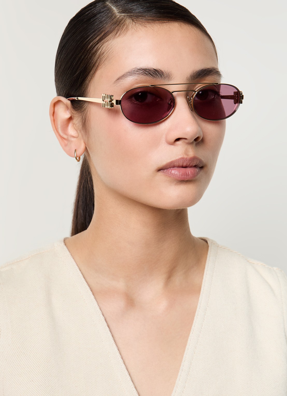Miu Miu Zonnebril MU 54ZS - voorkant 5 goud