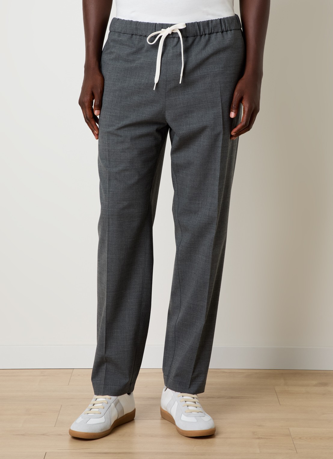 MM6 Straight fit pantalon met persplooi en steekzakken - detail 4 donkergrijs