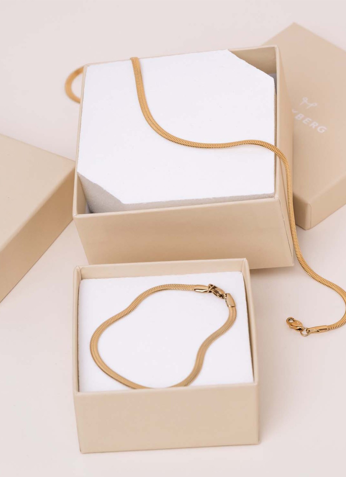 Mockberg Thin Snake ketting MO577 - detail 4 goud