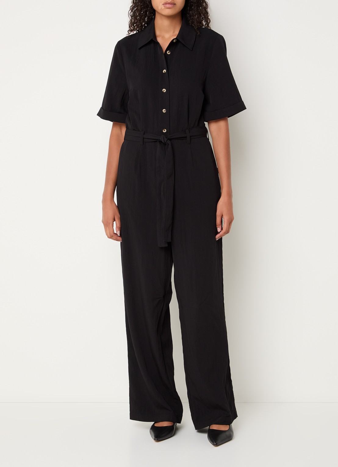 Modström Agnete wide fit jumpsuit met strikceintuur - detail 4 zwart