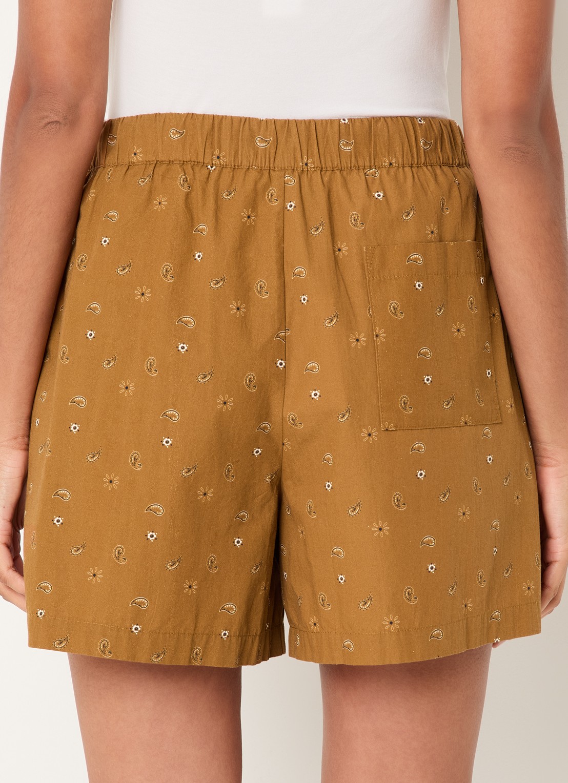 Modström Apricot mid waist straight fit korte broek - achterkant 3 cognac