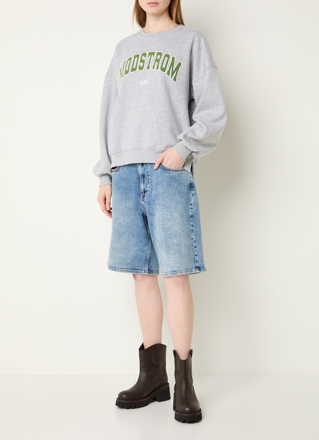 Modström Bakir sweater met logoprint - voorkant 4 grijsmele