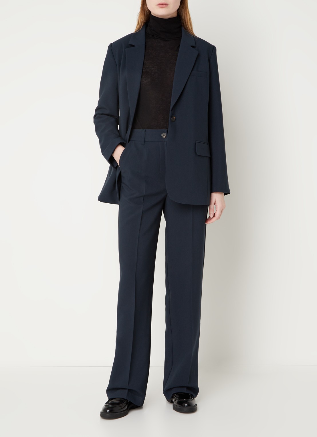 Modström Gale high waist straight fit pantalon met steekzakken en persplooi - voorkant 3 indigo