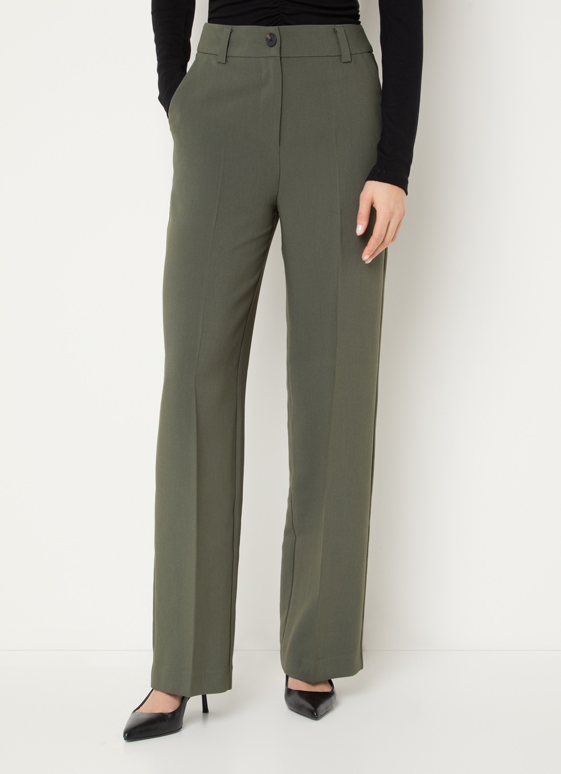 Modström Gale high waist straight fit pantalon met steekzakken en persplooi - detail 2 bronsgroen