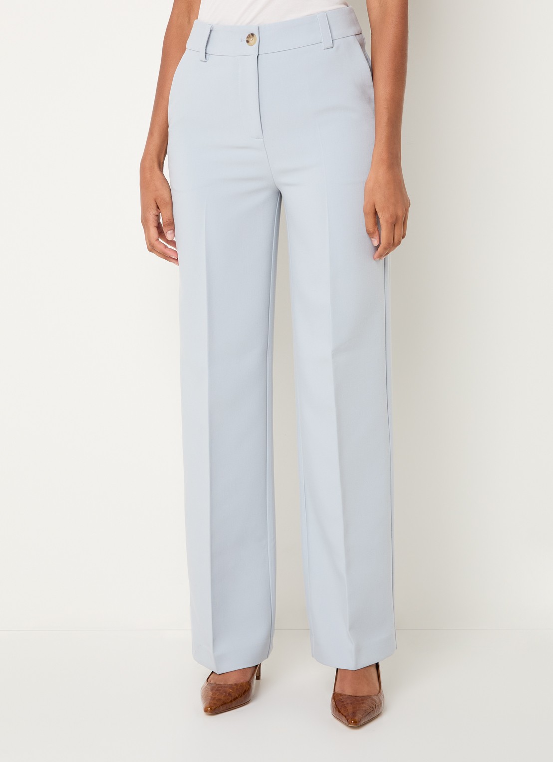Modström Gale high waist straight fit pantalon met steekzakken en persplooi - detail 3 lichtblauw